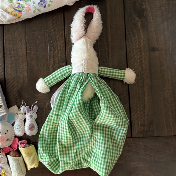 Spring/Easter decorations. - Picture 9 of 11